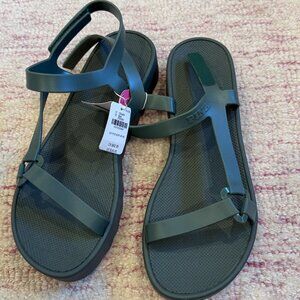 VS PINK Green Sandals- Waterproof Size 9-10